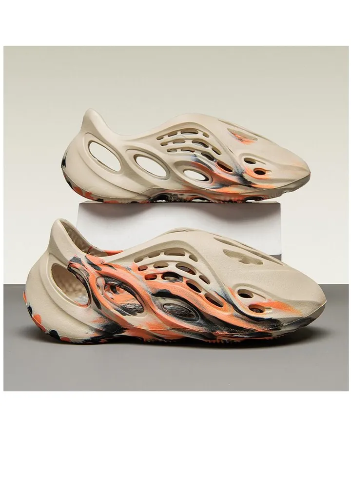 New Beach Shoes Camouflage Stomping Feeling Soft Sole Sandals