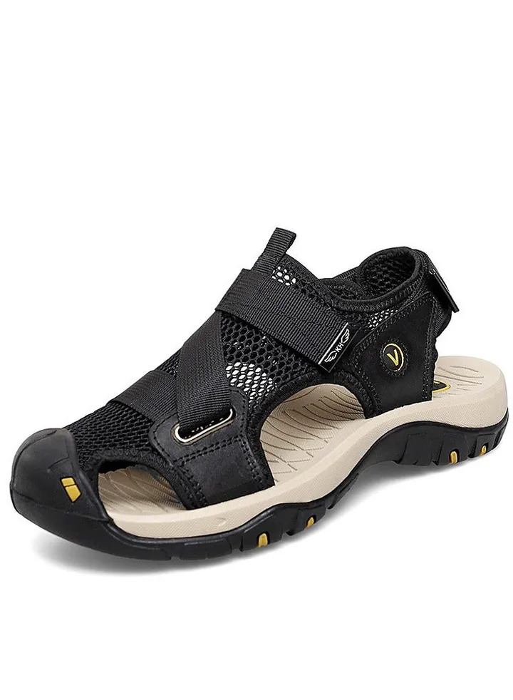 New Breathable Hollow Sandals