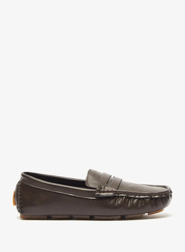 Boys Solid Slip-On Moccasins with Cutout Detail