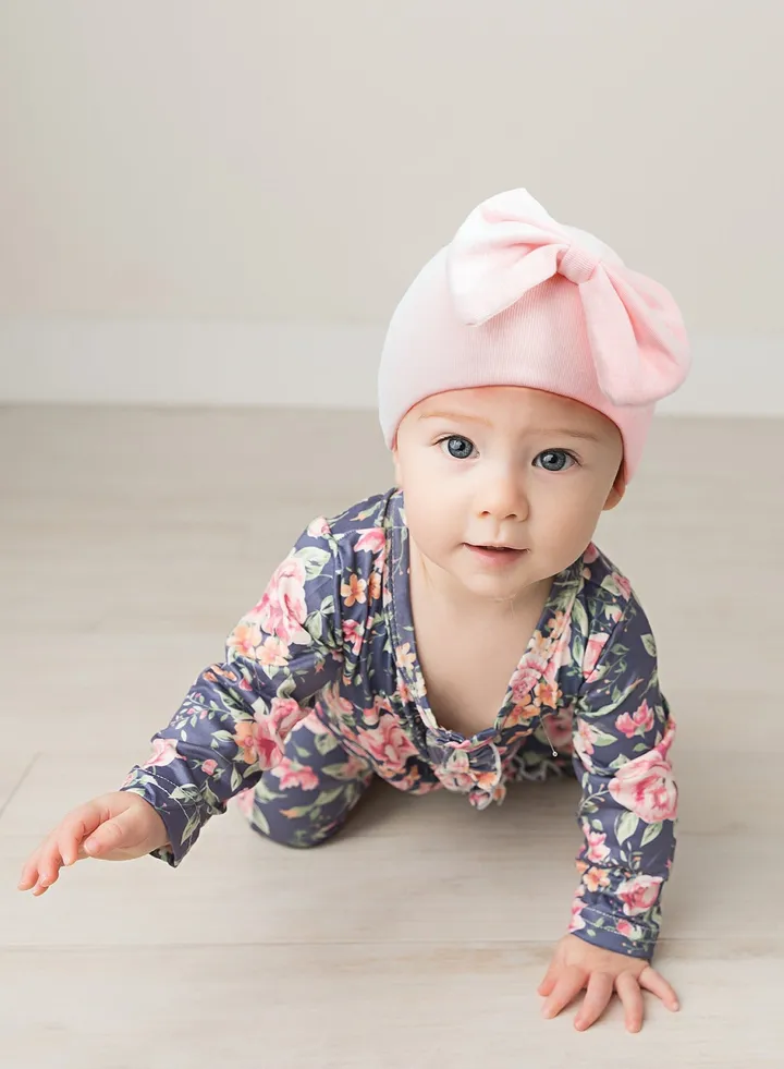 Newborn Bowtie Pullover Hat Pink