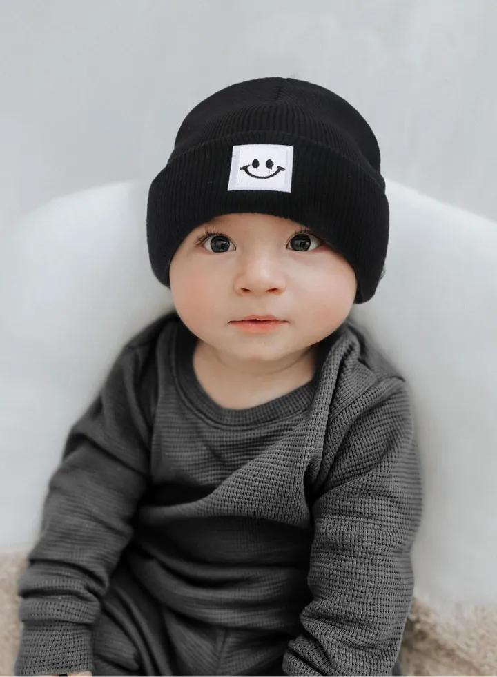 Baby Smiling Face Baby Knitted Hat Black