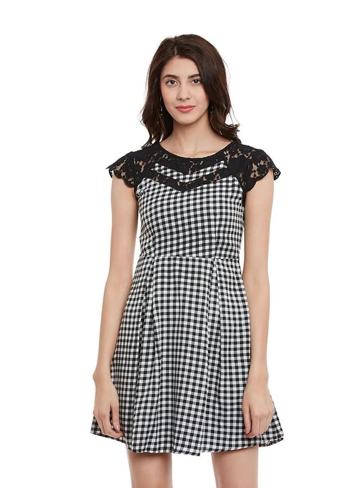 Printed Cap Sleeve Skater Dress Black/White