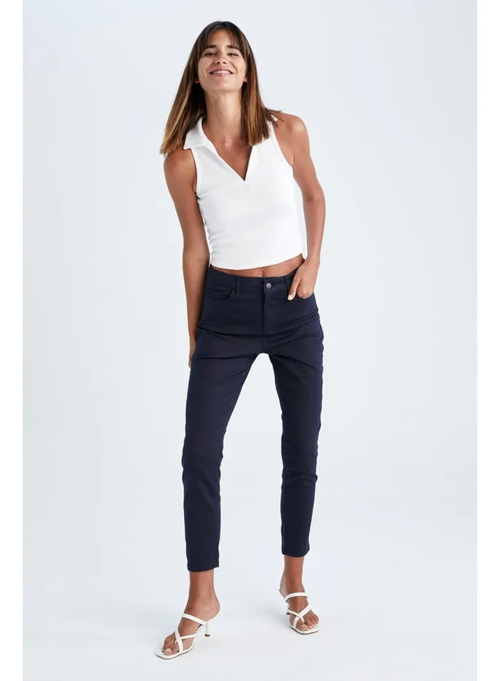 Woman Woven Trousers