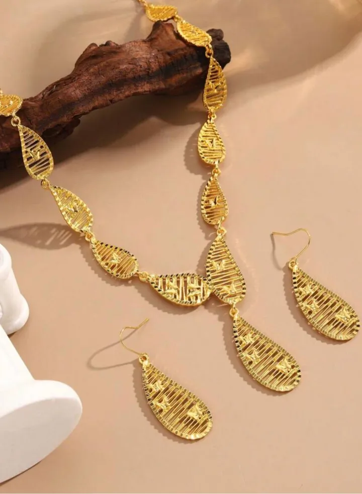 18k Gold Plated Necklace & Earrings Jewelry Set For Women