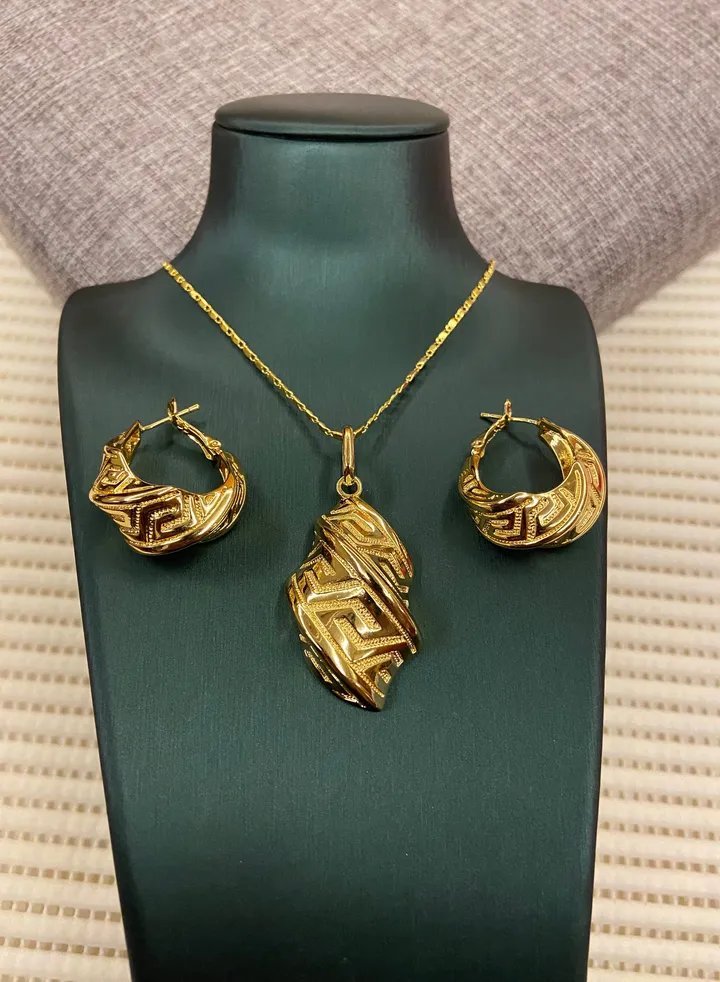 21k Gold Plated Necklace & Earrings Jewelry Set For Women