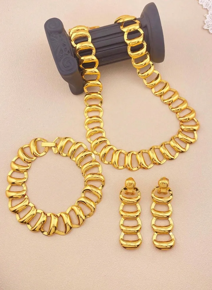 Luxury Gold Plated Necklace & Earrings & Bracelet Jewellery Set For Women