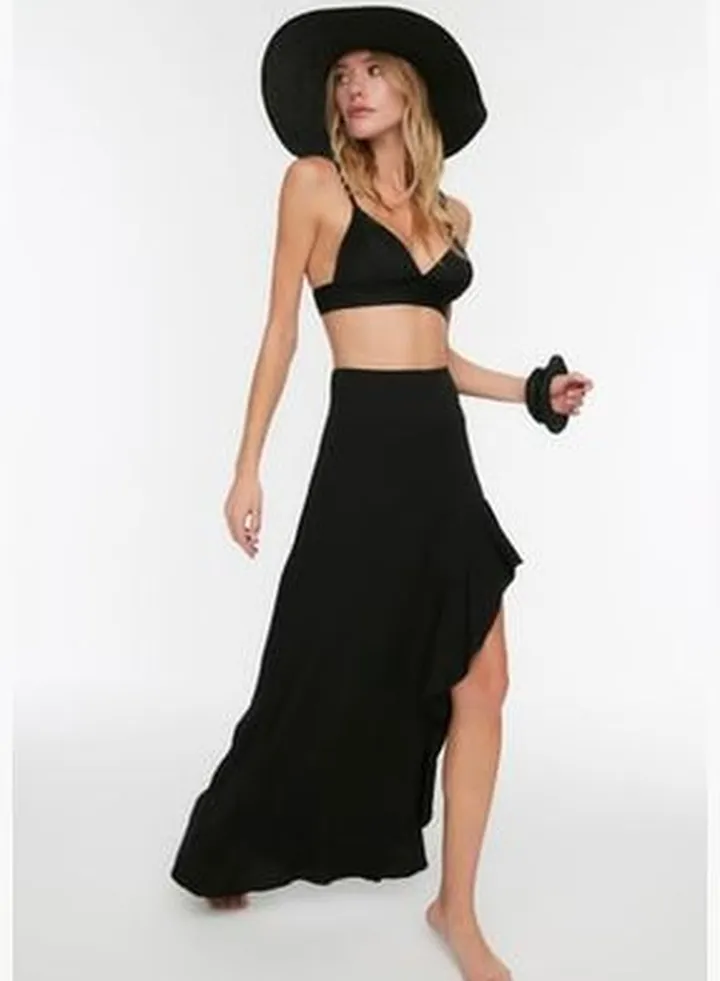 Black Maxi Knitted Ruffle Skirt TBESS21ET0155