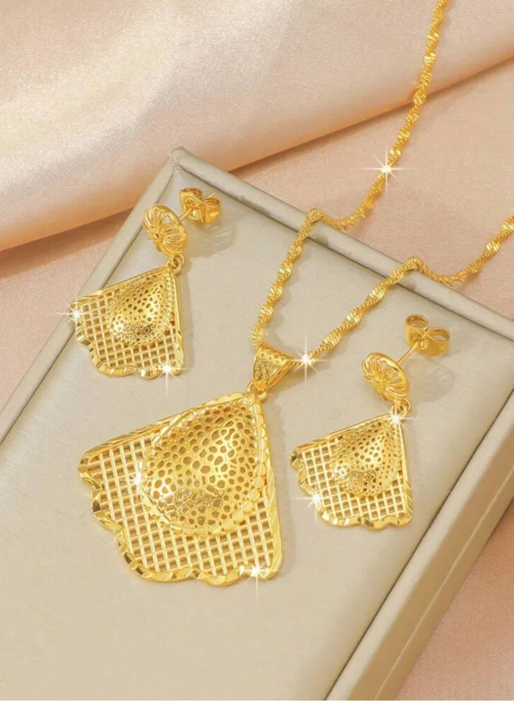 18k Gold Plated Necklace & Earrings Jewelry Set For Women