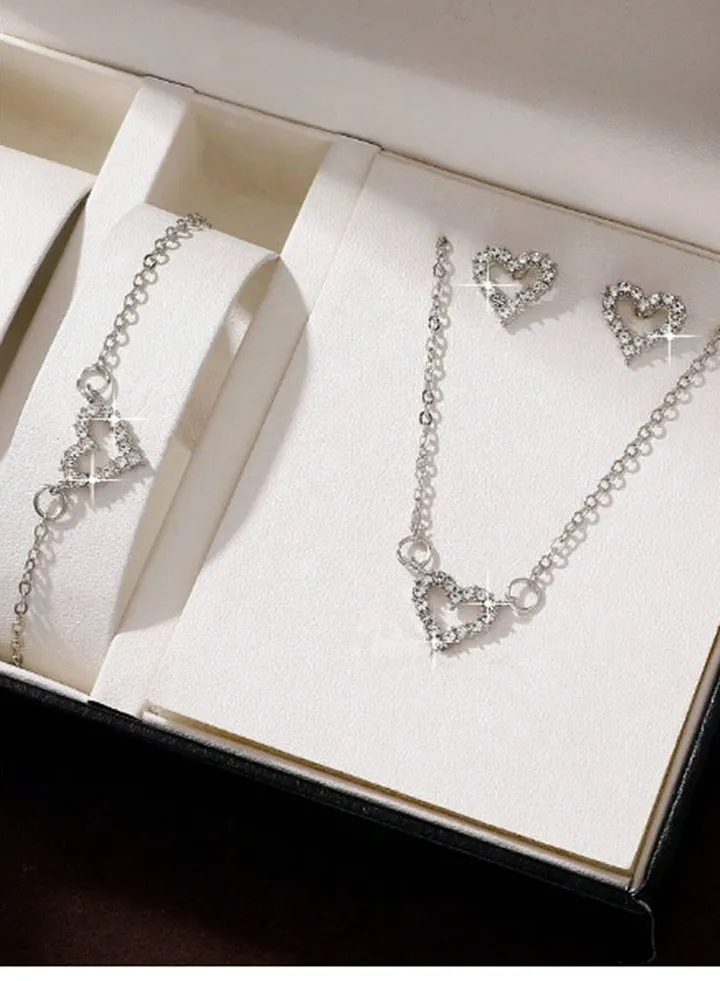 Fashionable Women Necklace