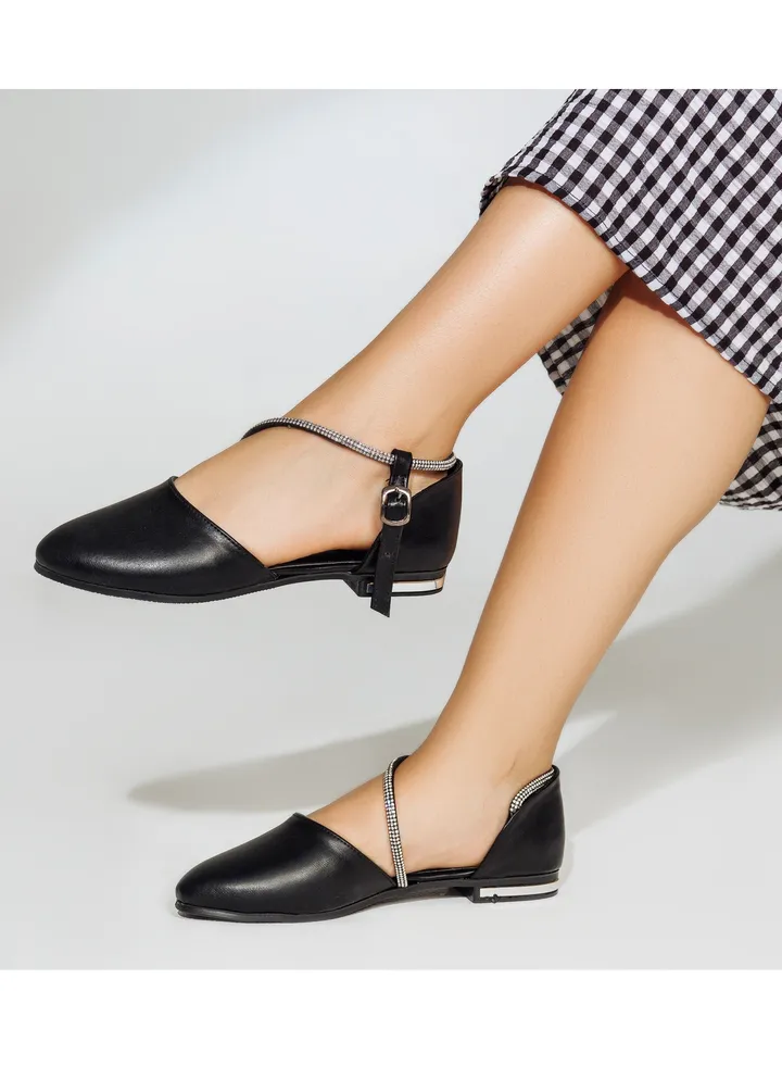Sandal Flat Leather With Diamond Tape SF-32 - Black