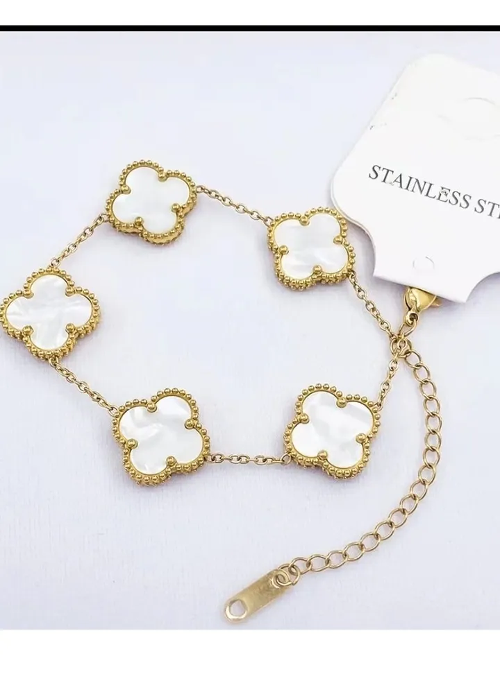 Women's Flower Shaped Adjustable Bracelet