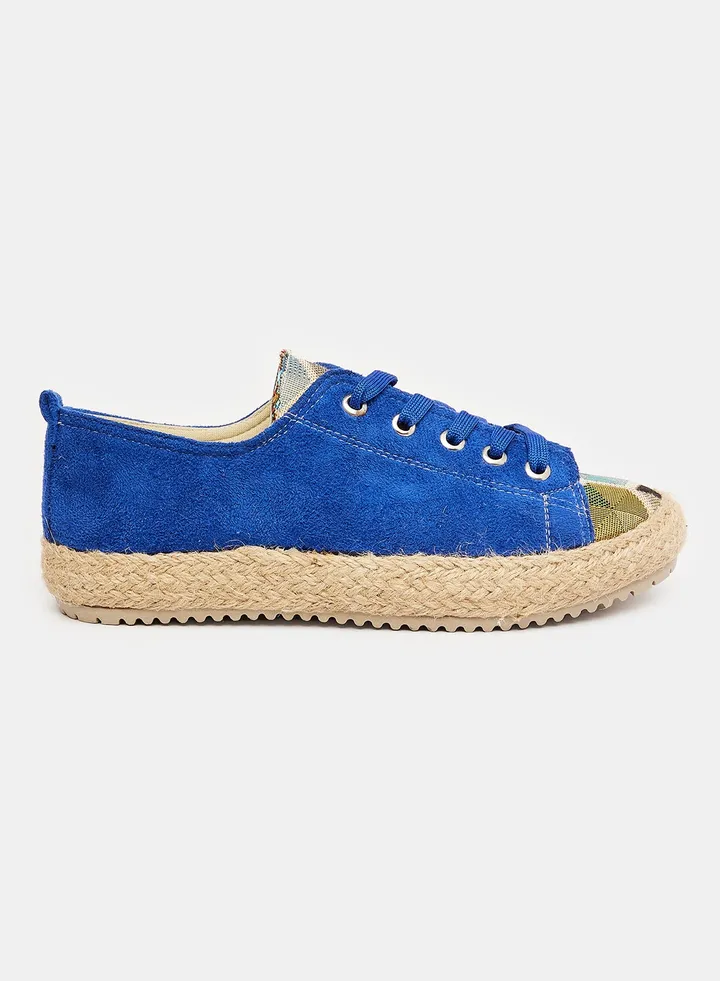 Fashionable Comfort