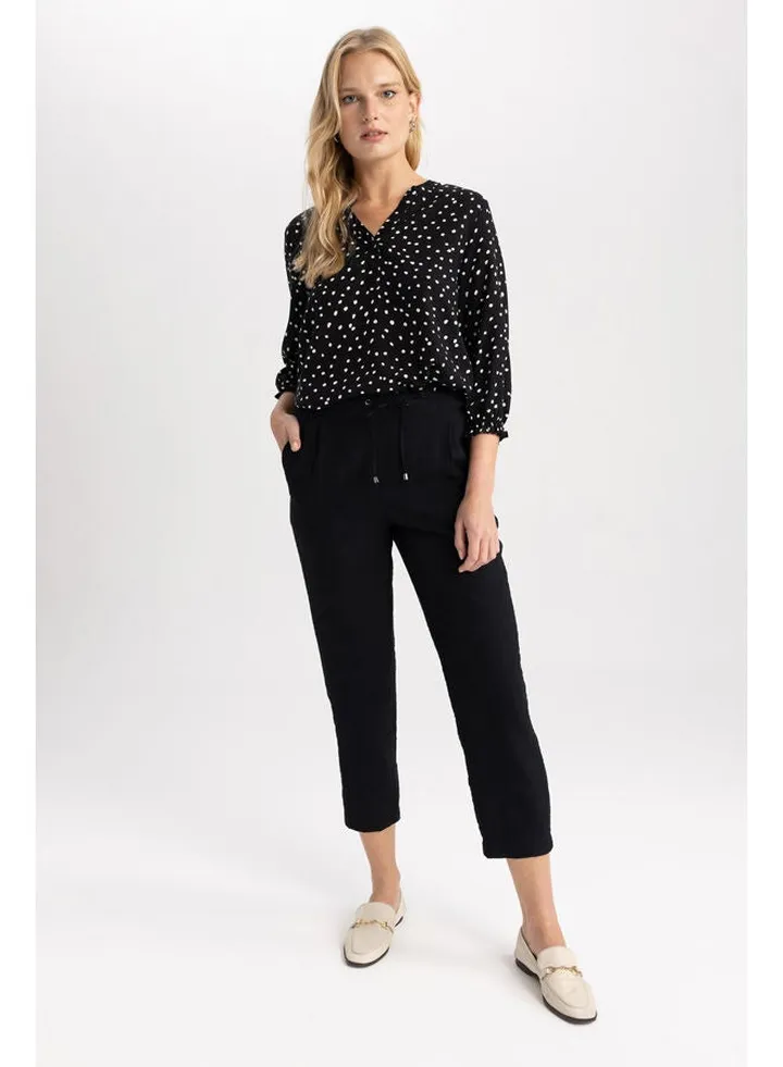 Woman Jogger Fit Woven Trousers