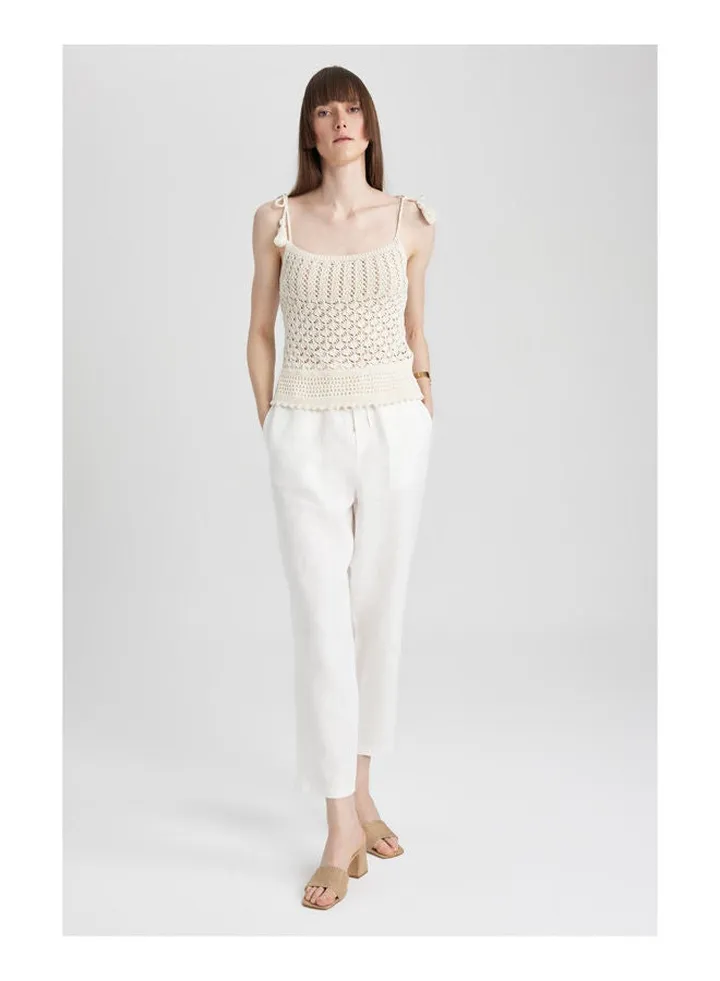 Woman Jogger Fit Woven Trousers