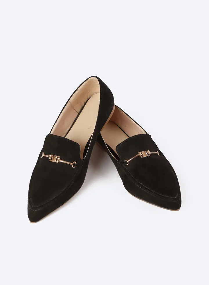 Ballerina Suede Flats With Sharper Design And Accessories