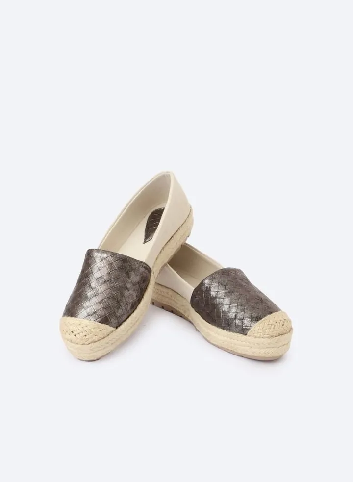 Handmade Esbedreh, Half Leather With Quips Texture And Half Flat Fabric