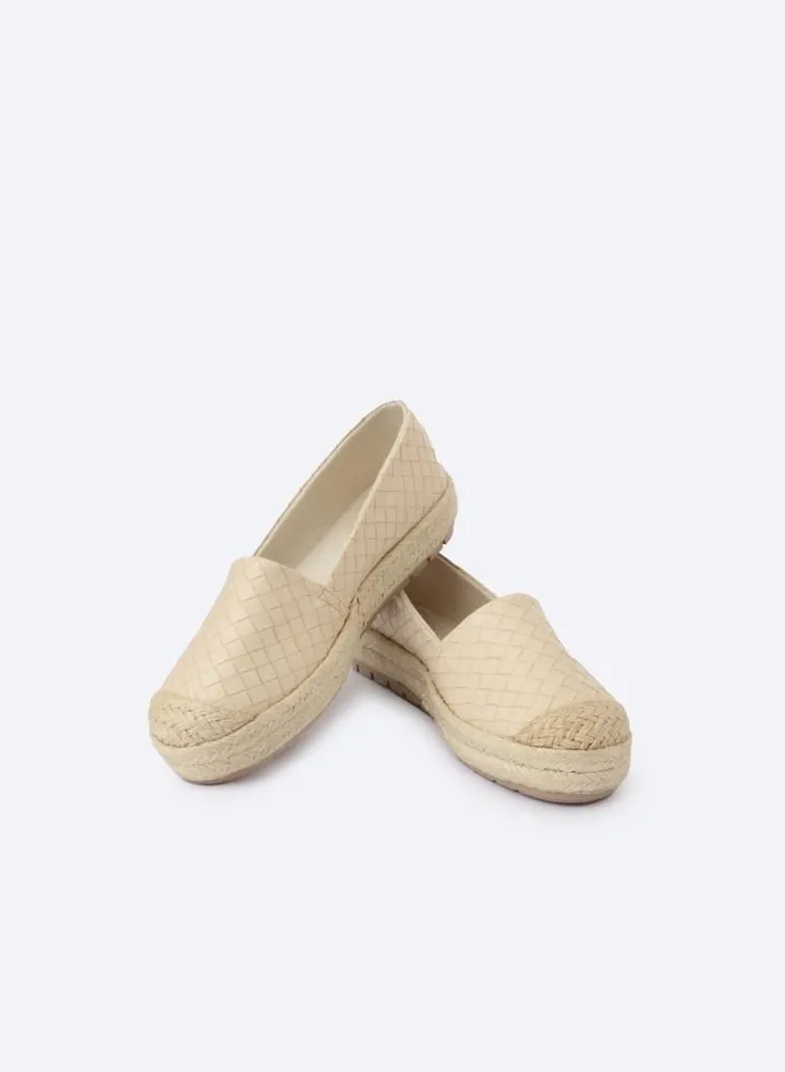 Esbadreh Matt Off White Hand Made Flatt