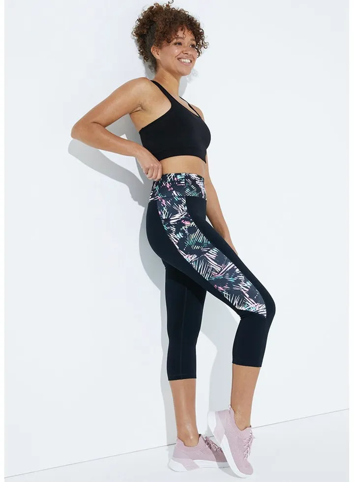 Souluxe Black Tropical Print Capri Gym Leggings