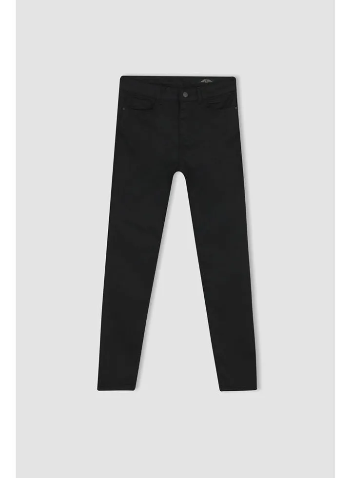 Woman Woven Trousers