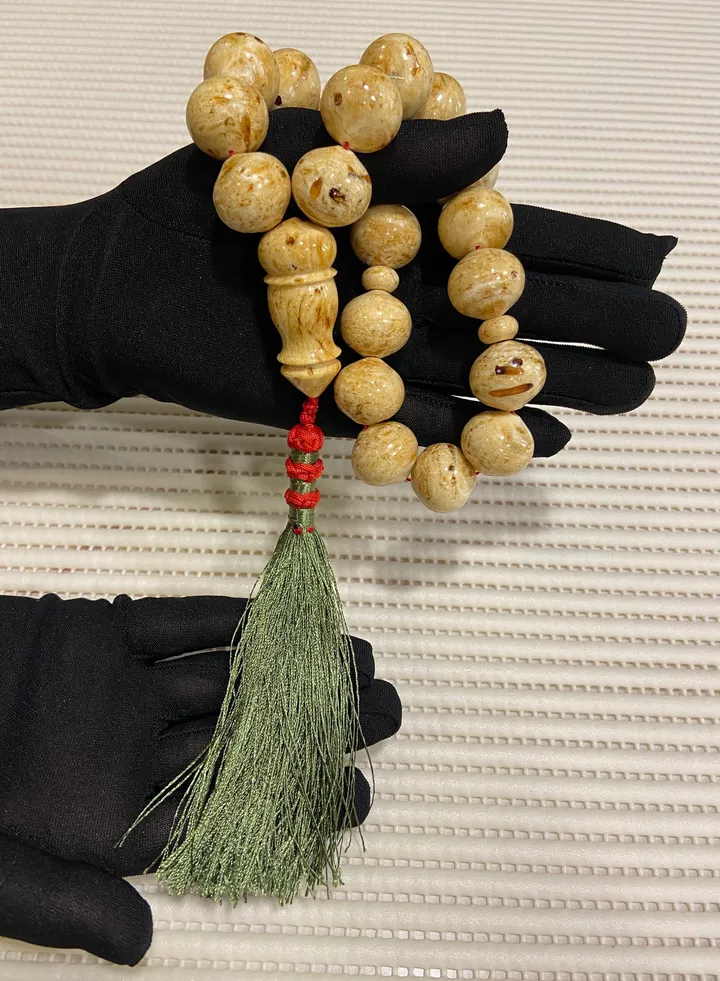 100% Natural Pressed Baltic Amber Prayer Beads For Men 20 Beads Size 19.6mm x 18mm