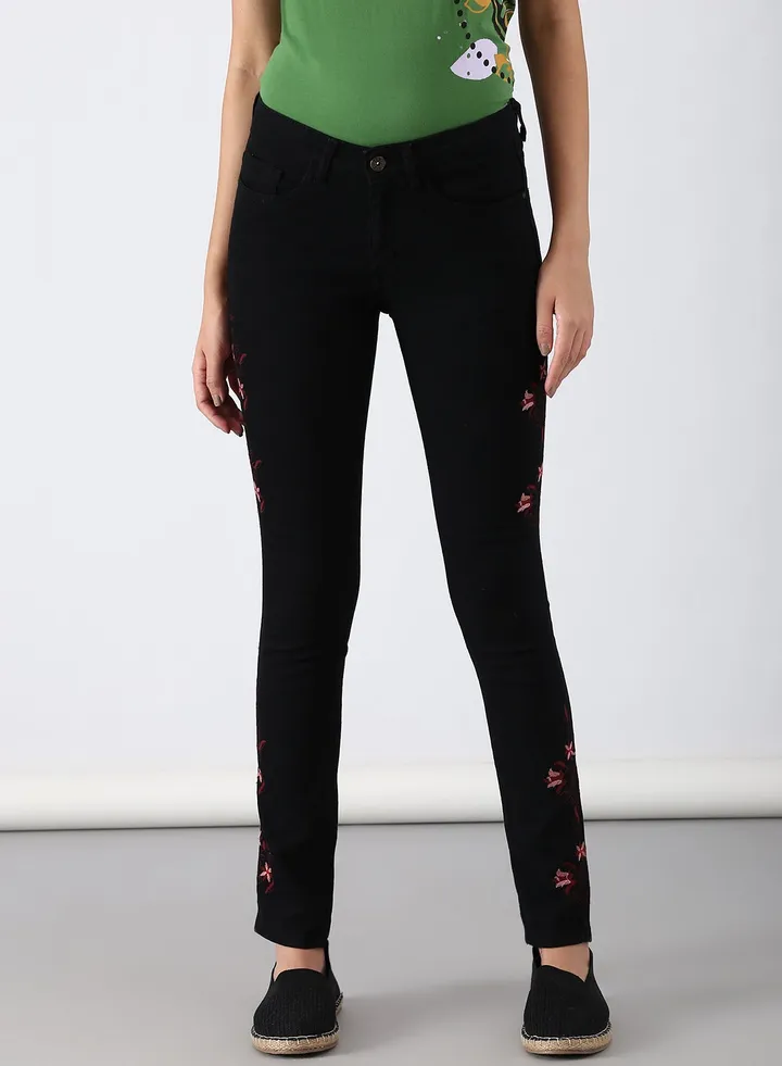 Casual Slim Fit Jeans Black