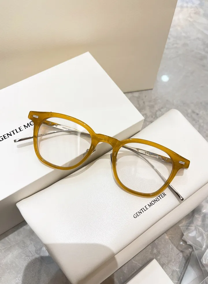 GENTLE MONSTER Anti-blue Light Glasses—ROB
