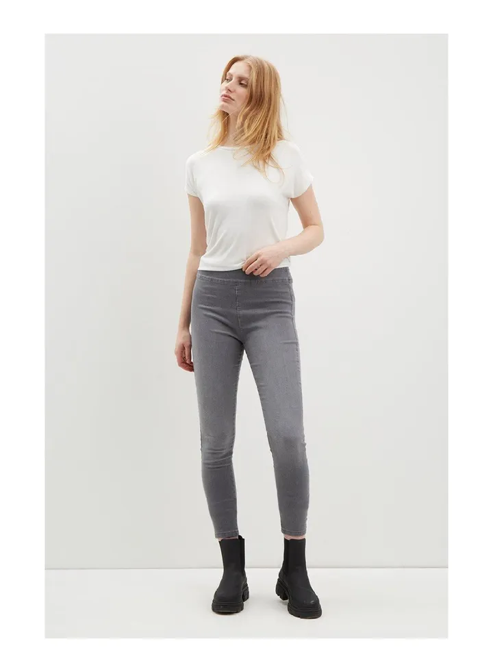 Skinny Seam Detail Jegging
