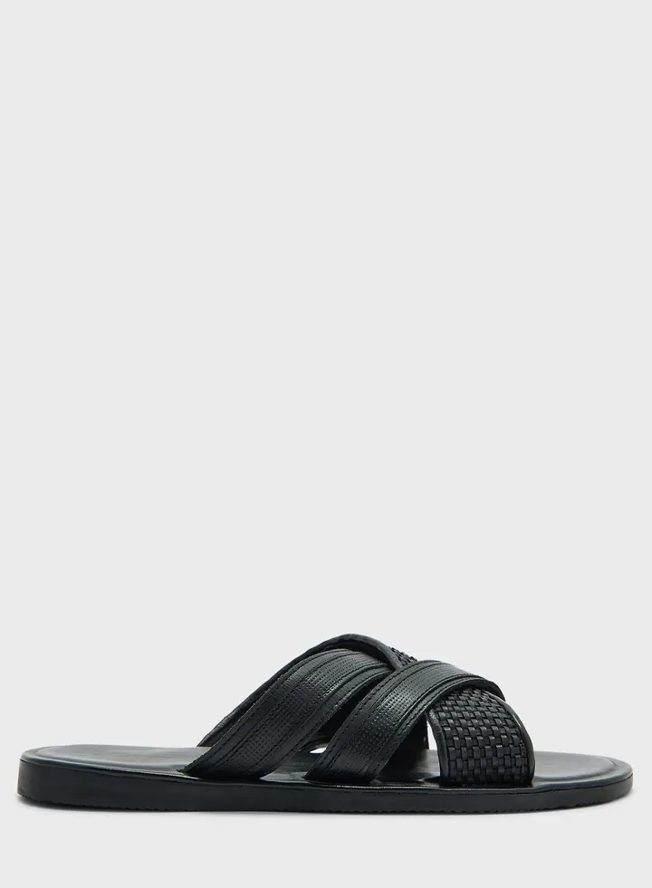 Laraerien Cross Strap Sandals