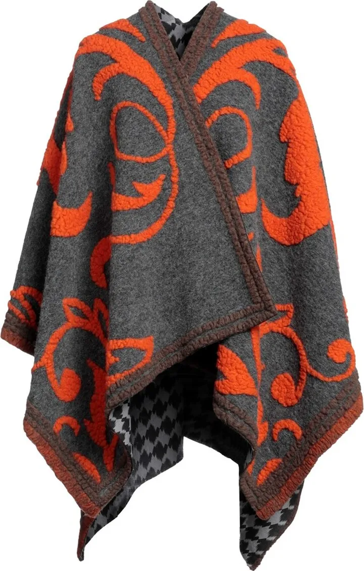 Capes & Ponchos Lead