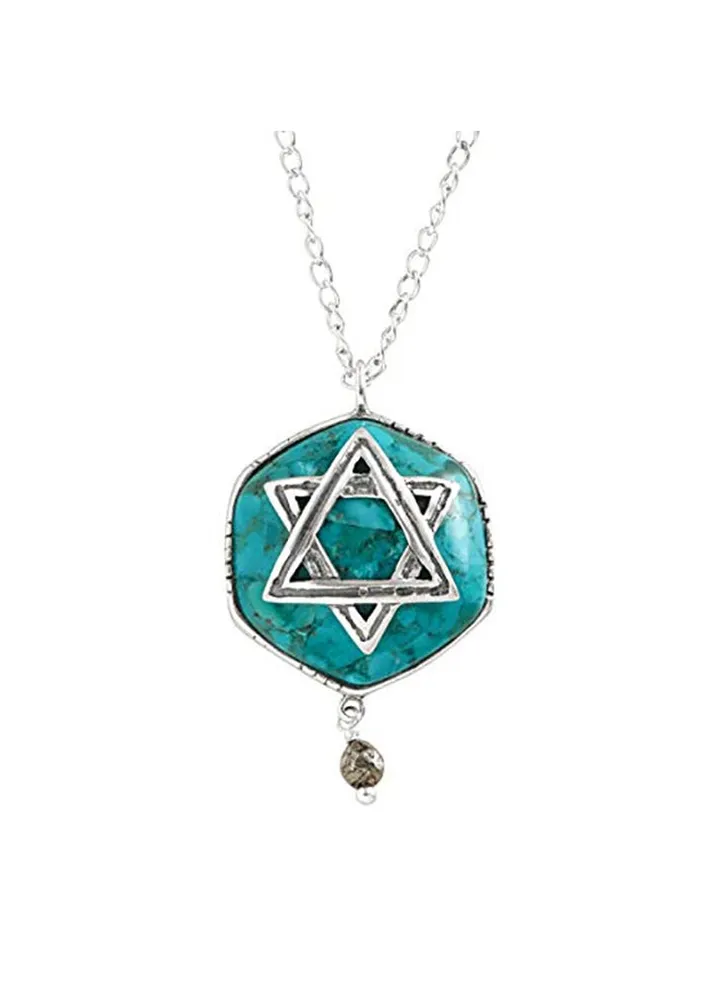 Star Design Pendant Necklace