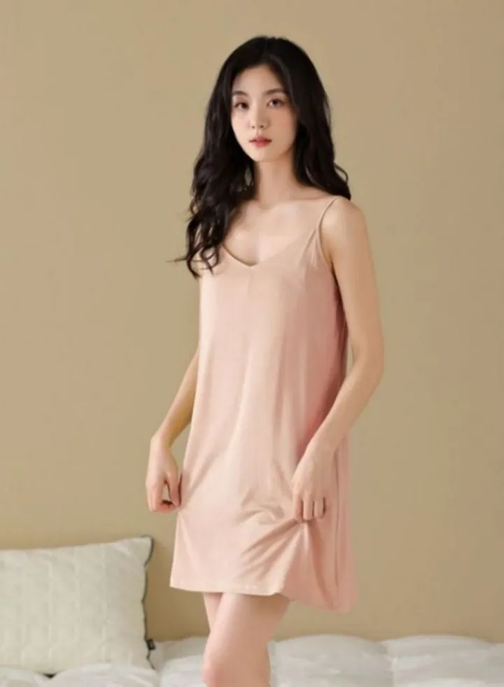 Ice silk suspender nightgown