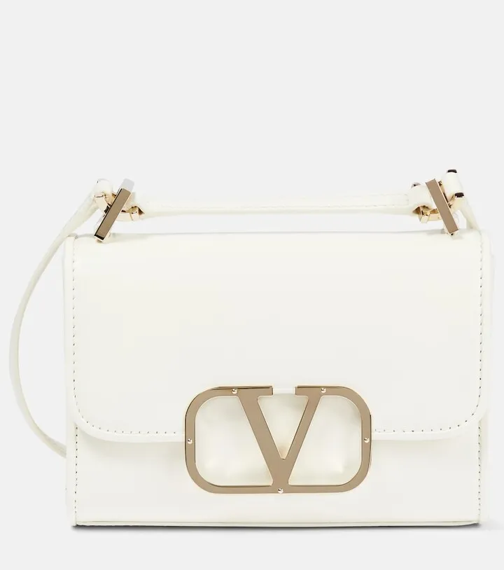 VLogo leather shoulder bag