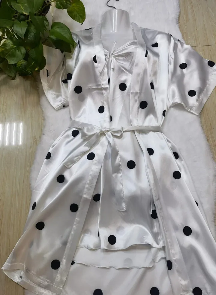 Women's Lace Long Sleeve Nightgown Sweet Silk Pajama Dress Sleepwear Girls Comfortable V Neck Nightwear Summer Home Wear Lounge Dress