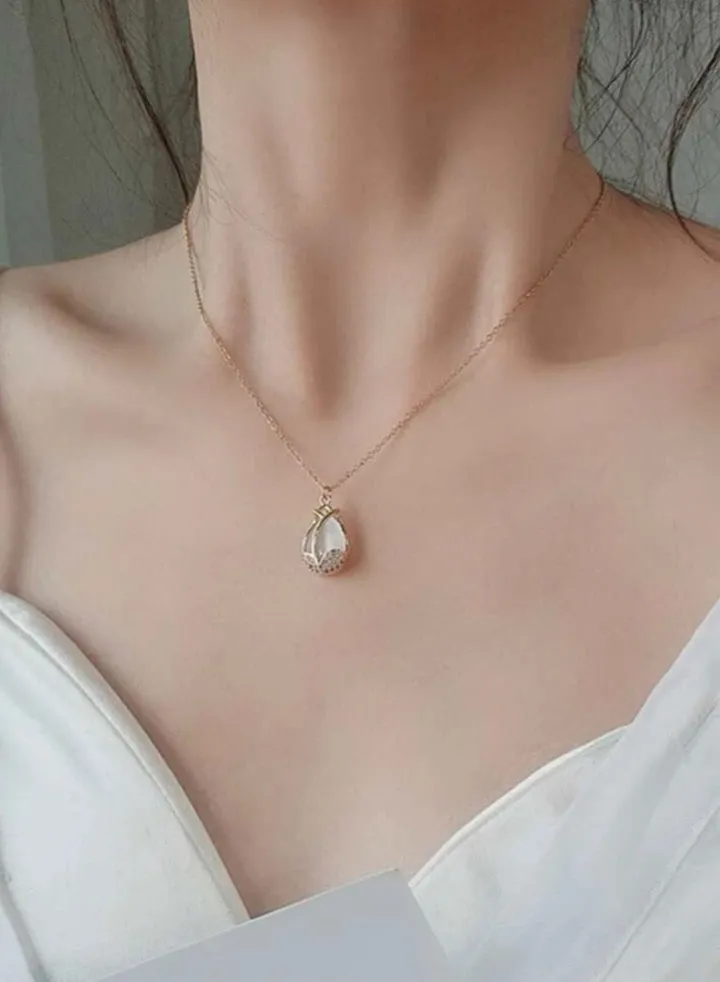 18k Gold Plated Necklace Decorated With Rhinestone Pendant Inlaid With Zirconia
