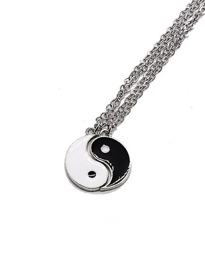 Fashion Gift Pair Hollow Black and White Matching Necklace