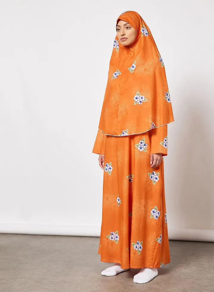 Praying Dress With Floral Prints And Veil