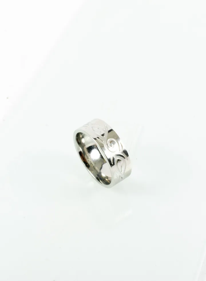Stainless Steel engraved silver ring size 10