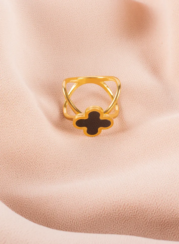 Stainless Steel Golden Ring Black Clover Leaf Size 9/19