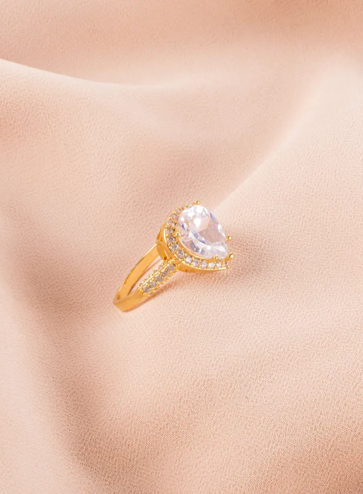 Chinese Gold Zirconic Water Drop Ring Size 7/17