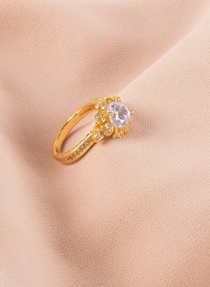 Chinese Gold Zirconic Ring Size 8/18