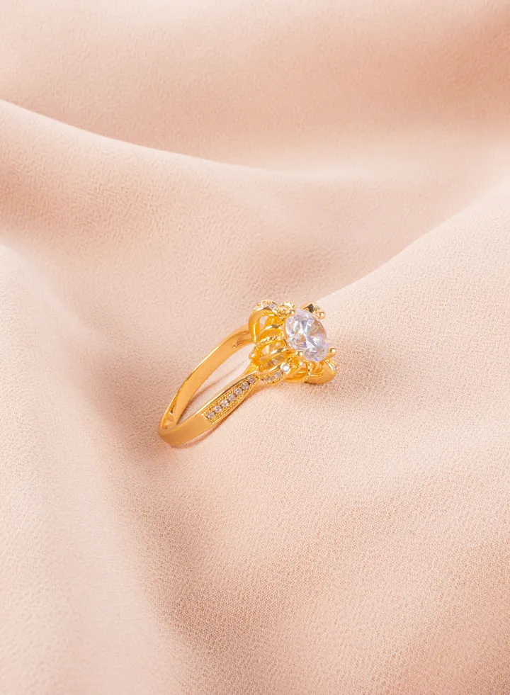 Chinese Gold Zirconic Ring Size 9/19