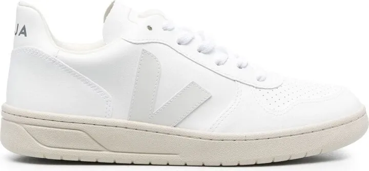 URCA low-top sneakers