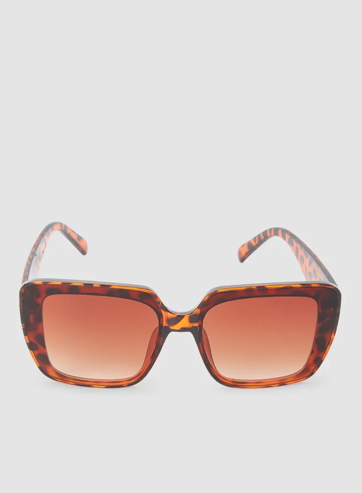Women's Sunglass With Durable Frame Lens Color Red Frame Color Brown