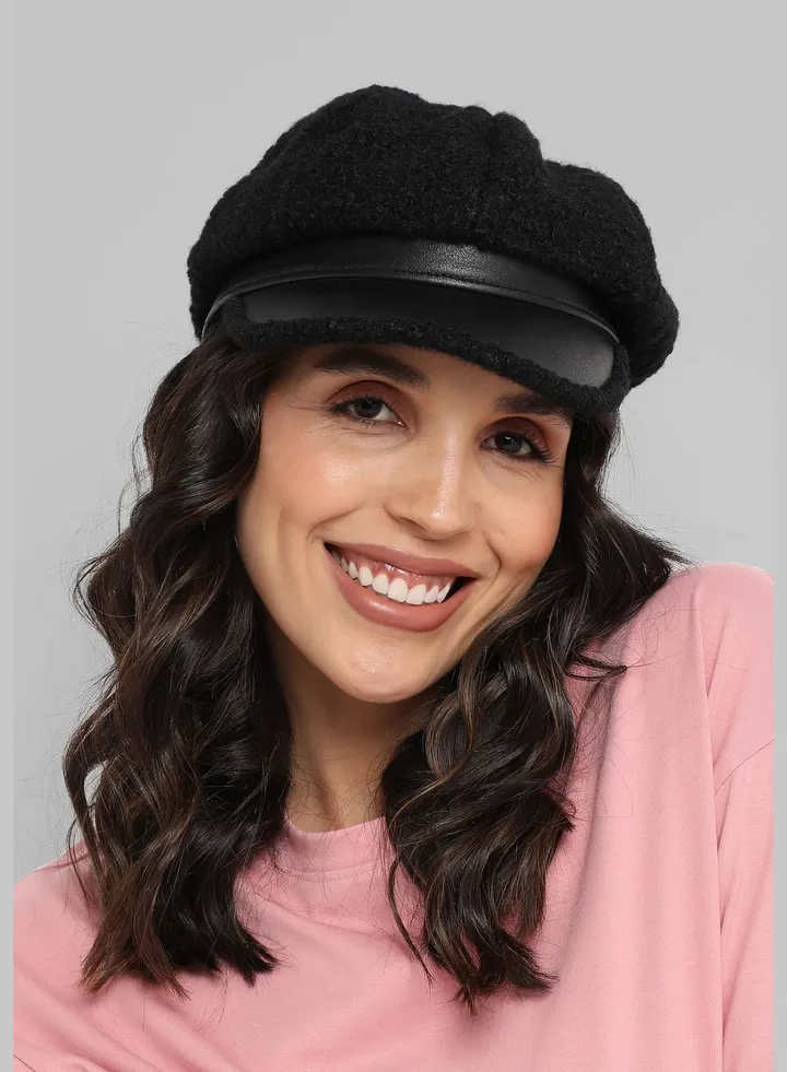 Casual Solid Vegan Leather Newsboy Cap For Women