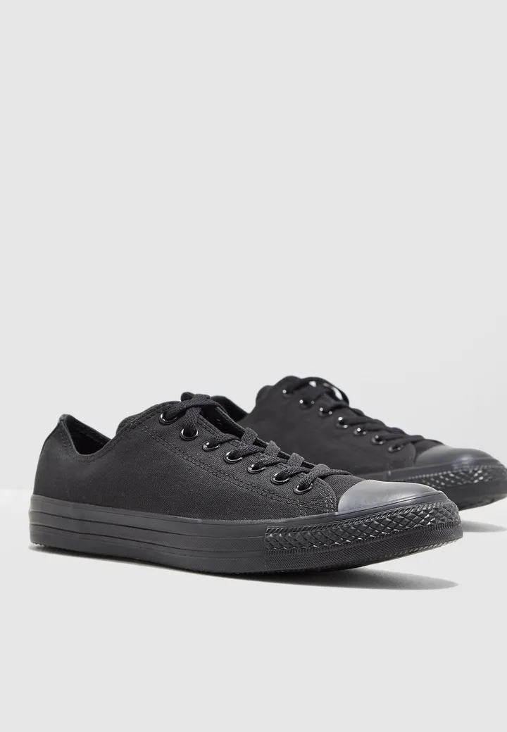 Chuck Taylor All Star Low Top Sneakers Black