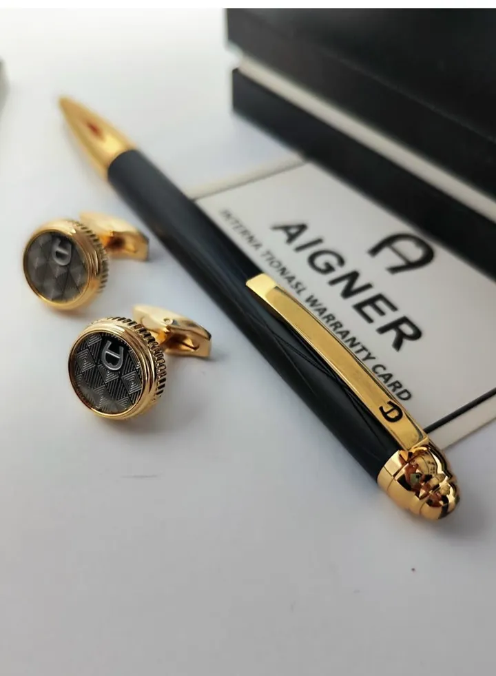 A set of Aigner pen and cuff