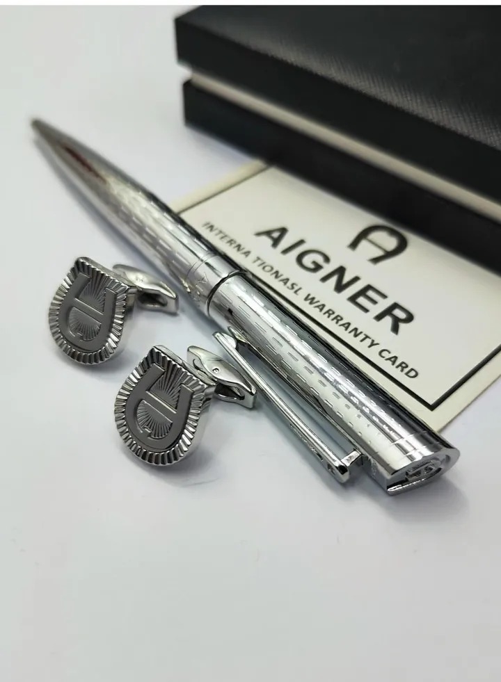 A set of Aigner pen and cuff