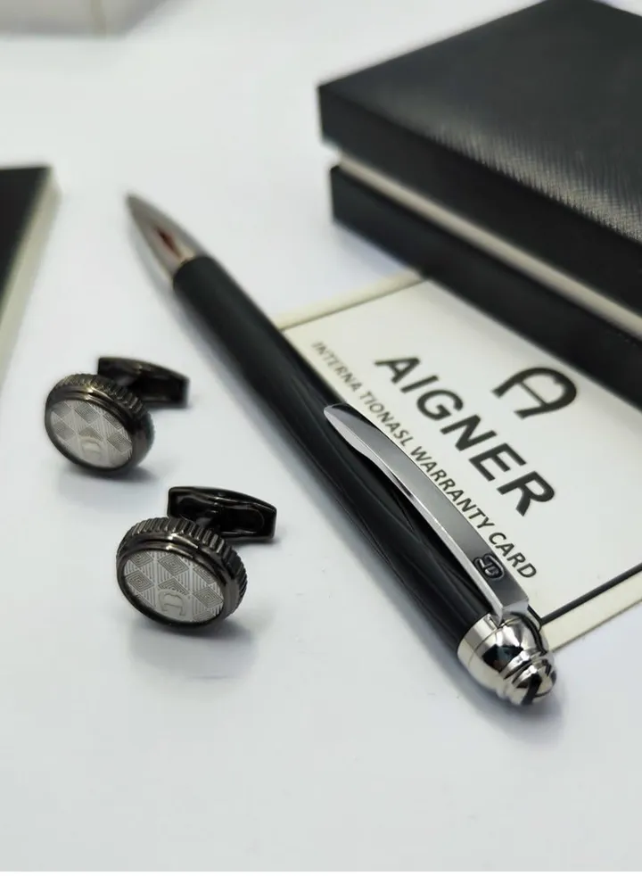A set of Aigner pen and cuff