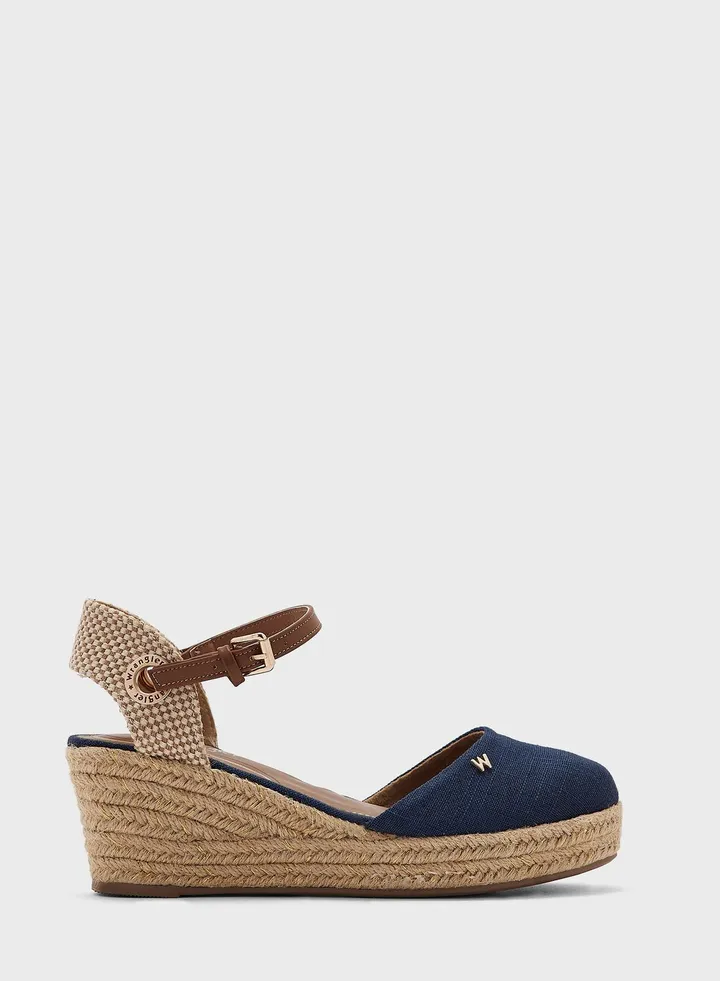 Bela Wedge Sandals