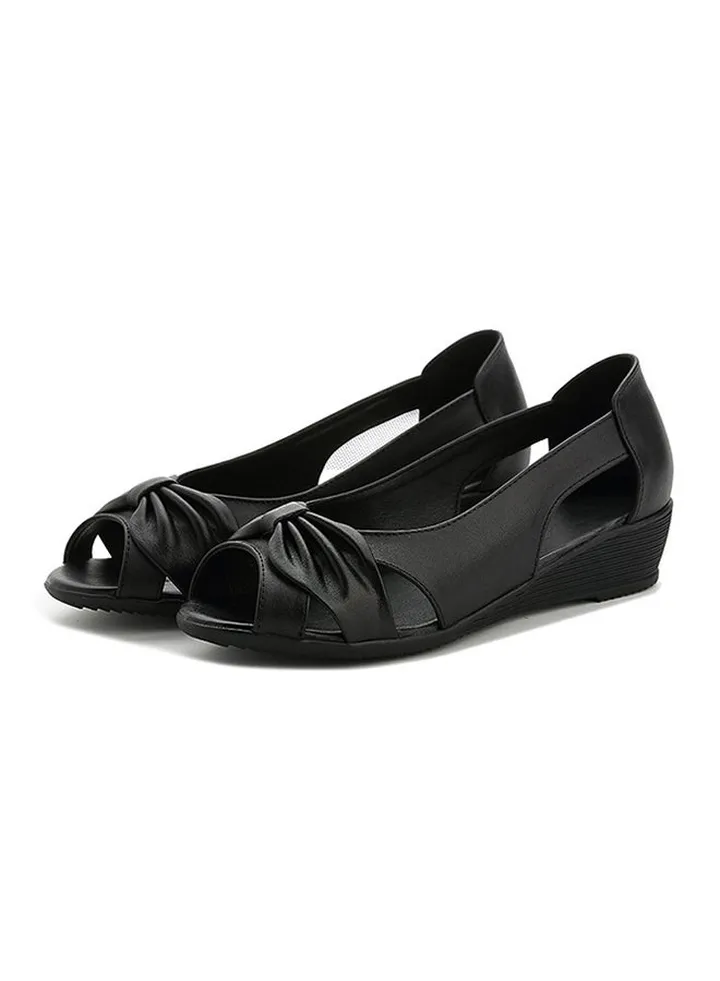 Classic Peep Toe Flat Black